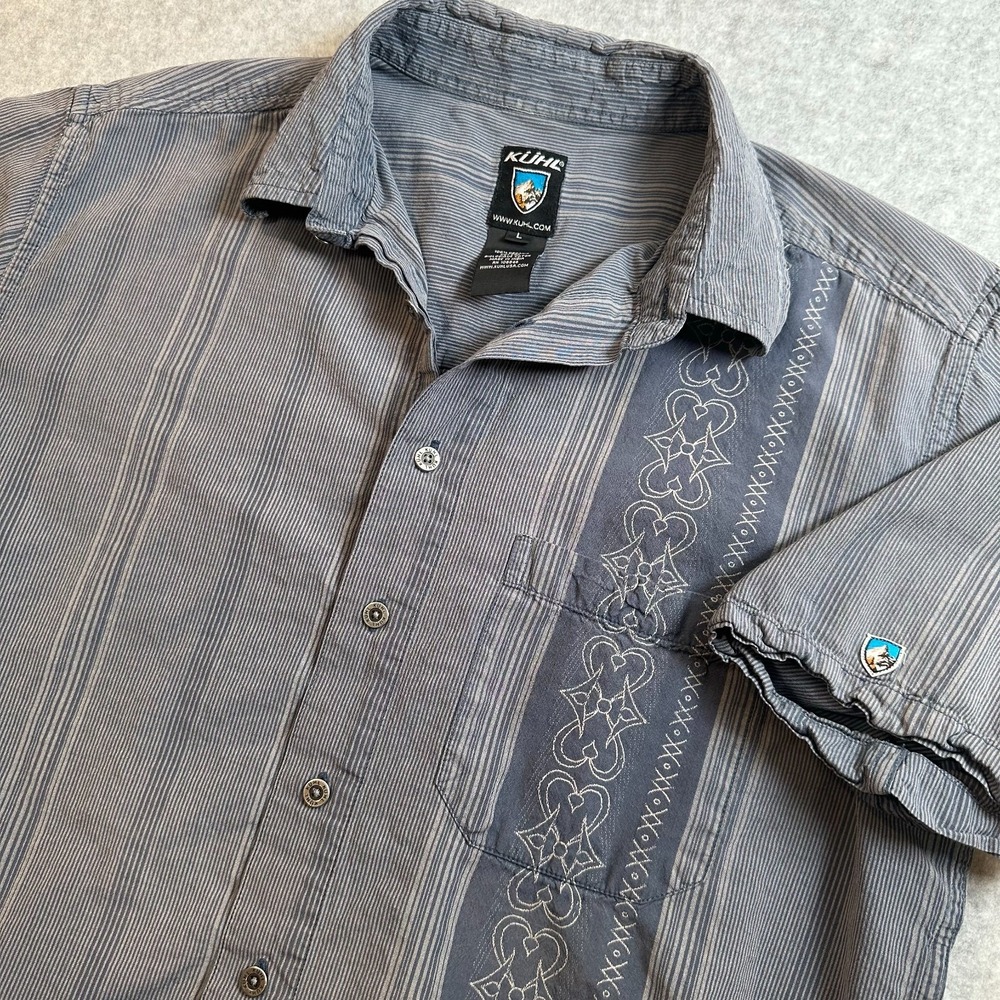 KUHL Mens Large Short Sleeve Button Up Shirt Gray Stripe Organic Cotton Heart